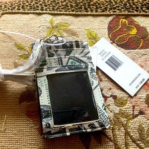 Easy to wear wallet with shoulder strap